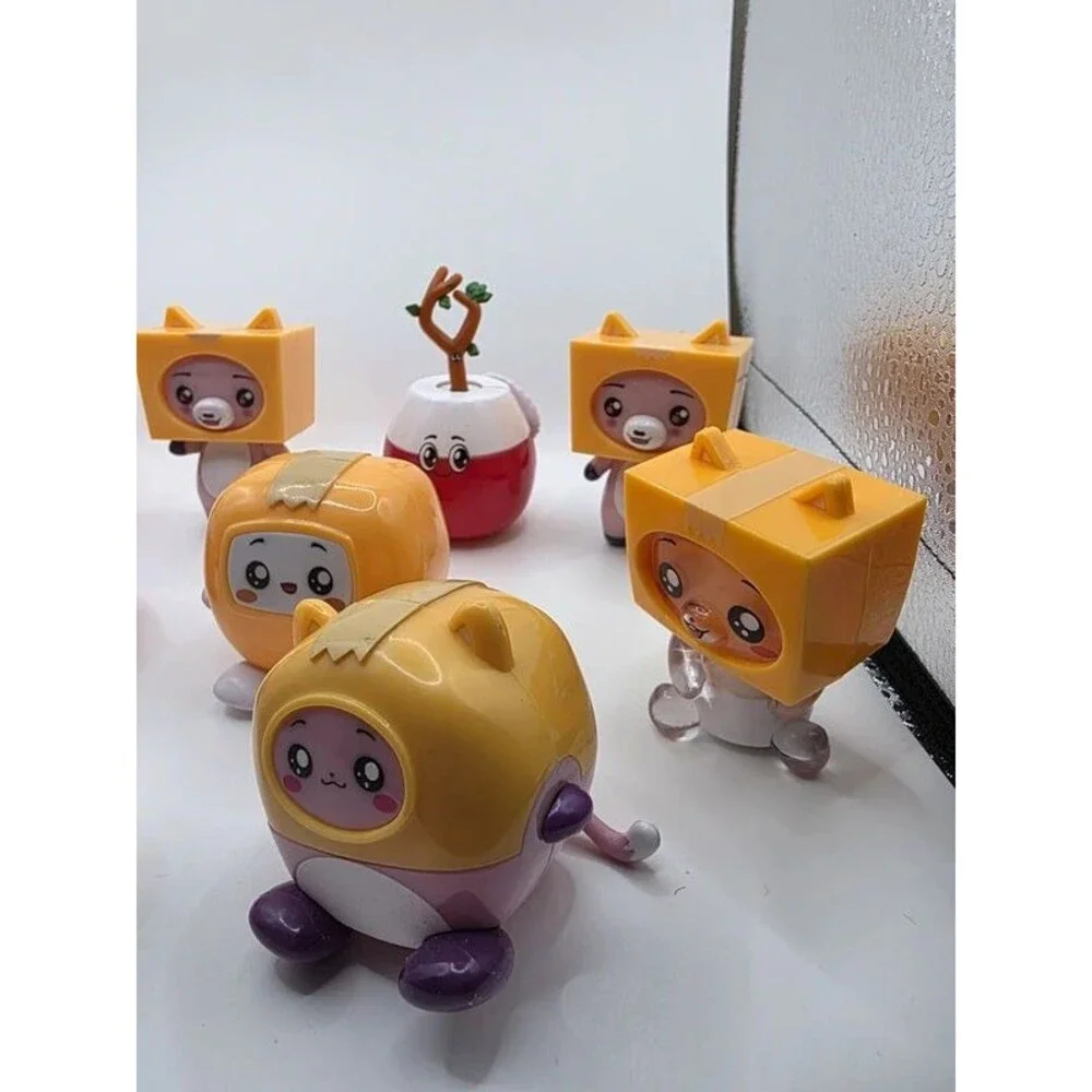 Lanky box figuere Mini